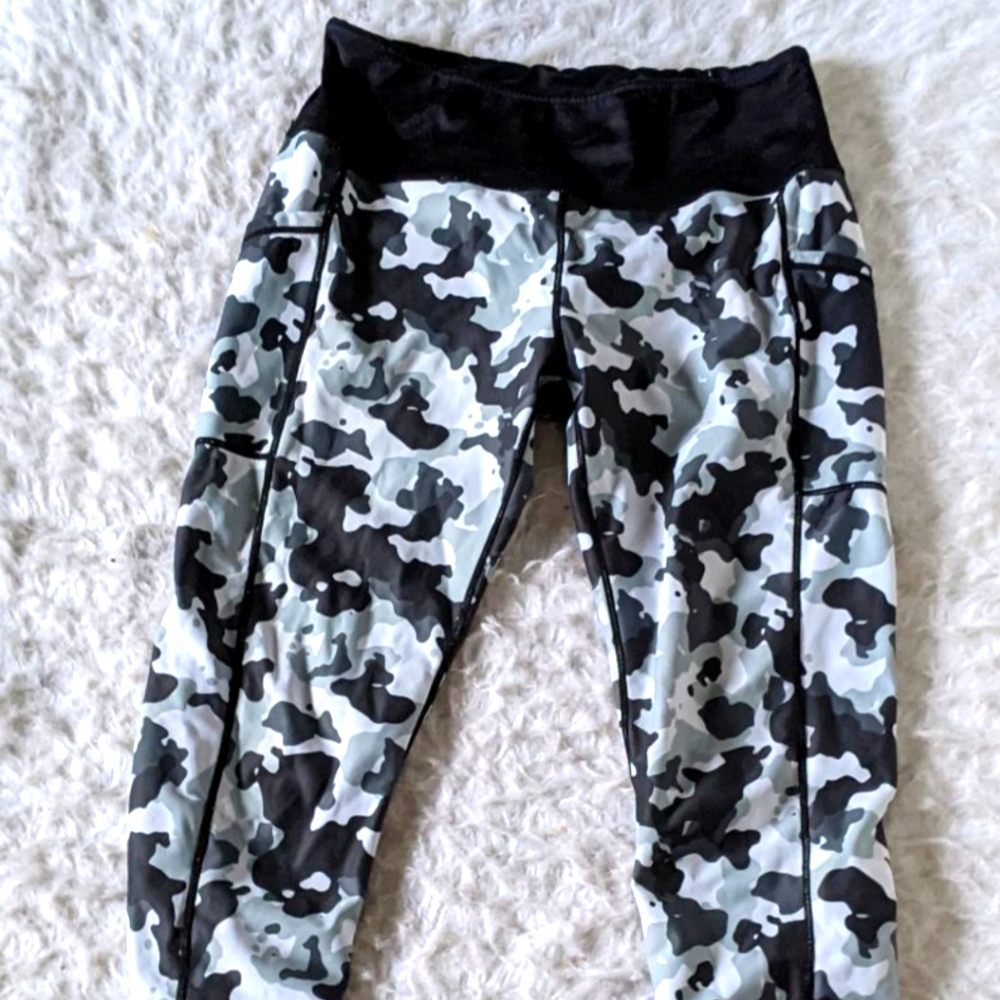 Reversible leggings